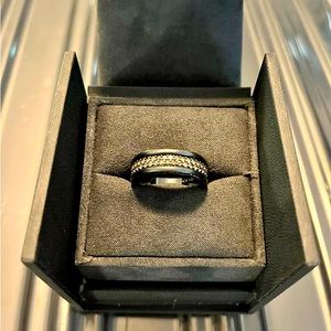 David Yurman Men’s Ring size 10 brand new never worn
